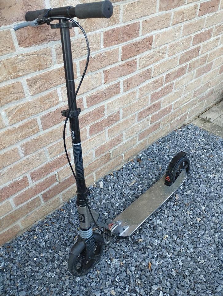 Trottinette Oxelo Mid9 grise, Vélos & Vélomoteurs, Trottinettes, Utilisé, Step simple, Enlèvement