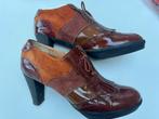 Bruine pumps - maat 38 - Voltan, Enlèvement ou Envoi, Escarpins, Comme neuf, Brun