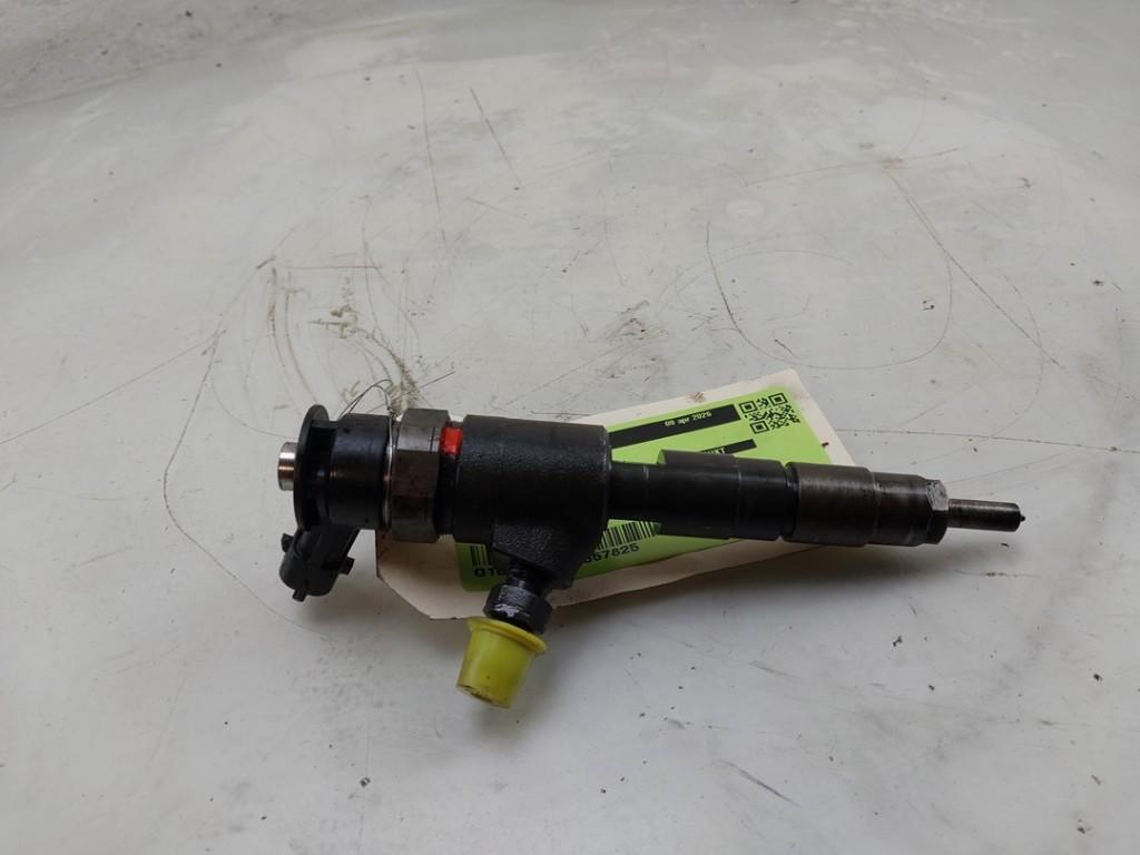 INJECTEUR FAP Peugeot 308 SW (L4 / L9 / LC / LJ / LR), Autos : Pièces & Accessoires, Robert Bosch AG, Utilisé, Robert-Bosch-Allee 1
74232  Abstatt, DE