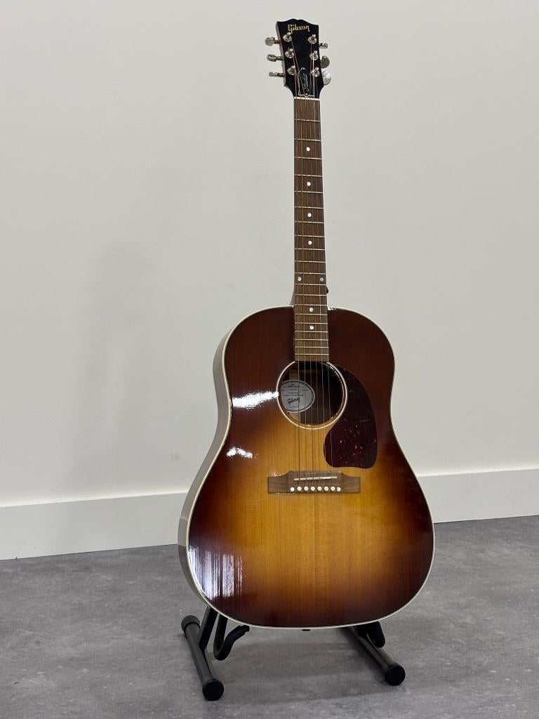Gibson J-45 Studio Walnut USA + koffer, Musique & Instruments, Enlèvement, Comme neuf, Gibson