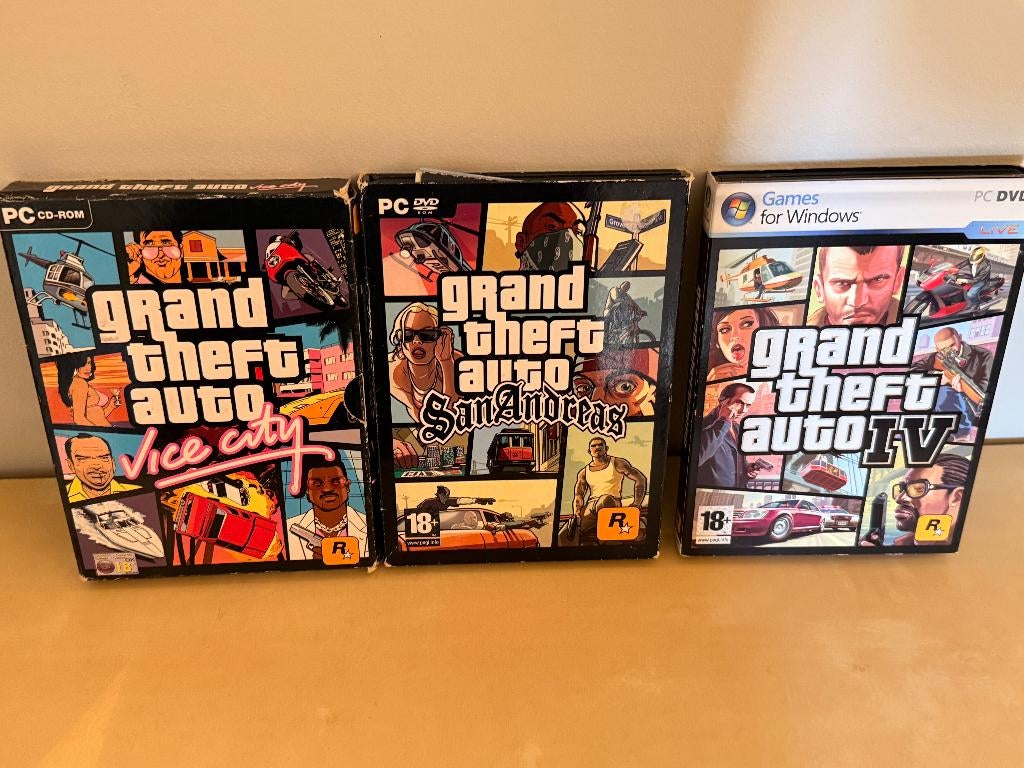 GTA Grand Theft Auto San Andreas - Vice City & GTA IV, Games en Spelcomputers, Games | Pc, Ophalen of Verzenden, Gebruikt