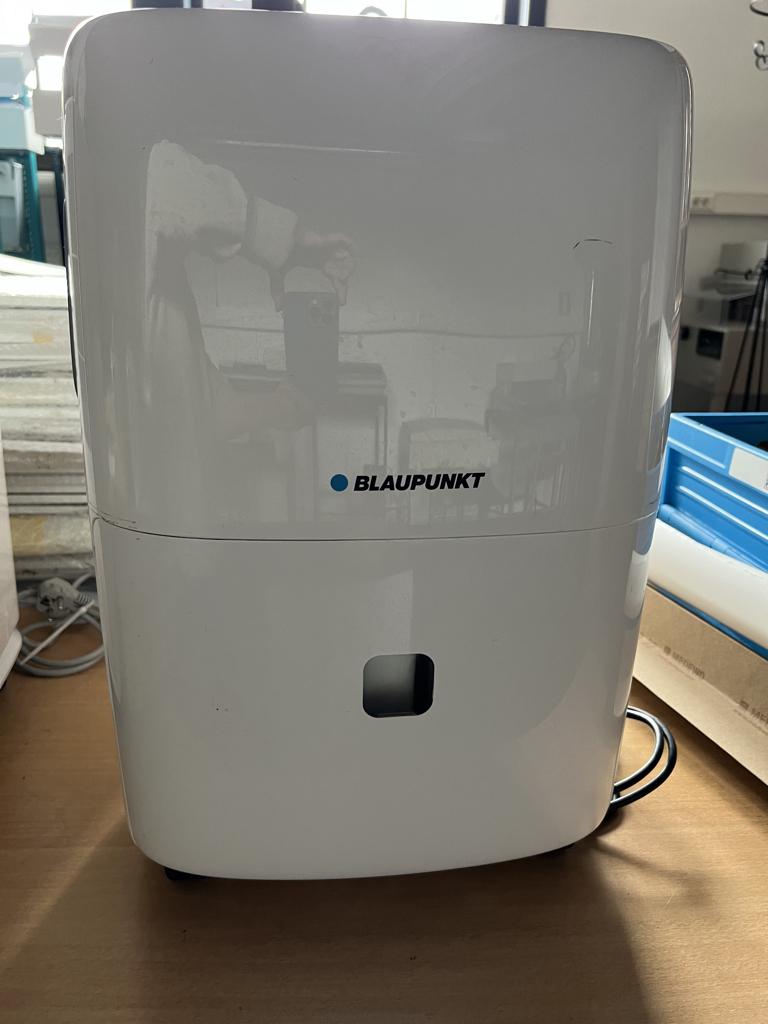 Déshumidificateur Blaupunkt, Electroménager, Équipement de traitement de l'air, Utilisé, Déshumidificateur, Enlèvement