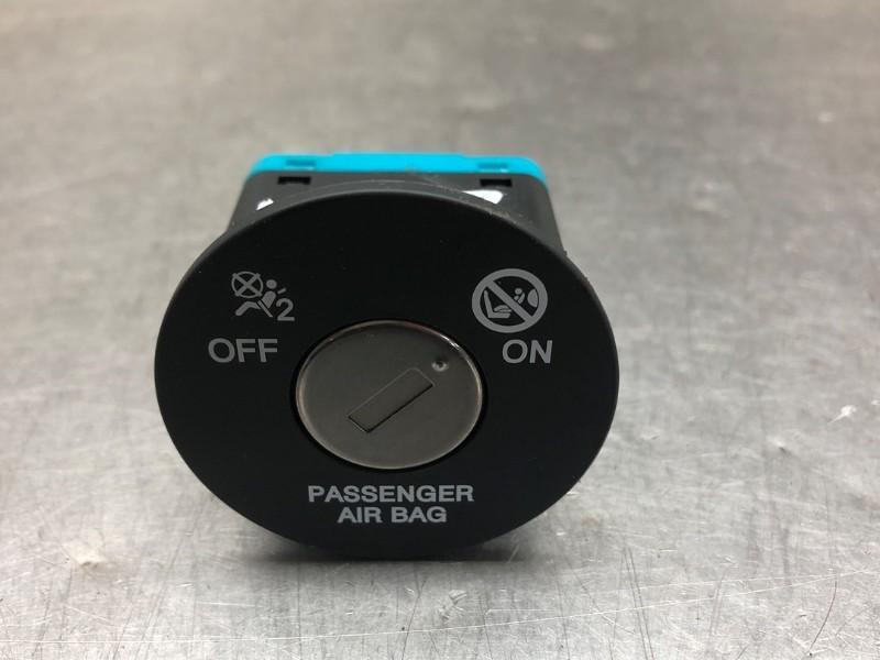 AIRBAGSLOT Hyundai i30 Wagon (PDEF5) (01-2017/12-2020), Gebruikt, Hyundai