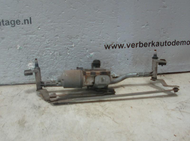 MOTEUR + TRINGLERIE ESSUIE GLACE AVANT (2K1-955-021-E), Autos : Pièces & Accessoires, Robert Bosch AG, Volkswagen, Utilisé, Robert-Bosch-Allee 1
74232  Abstatt, DE