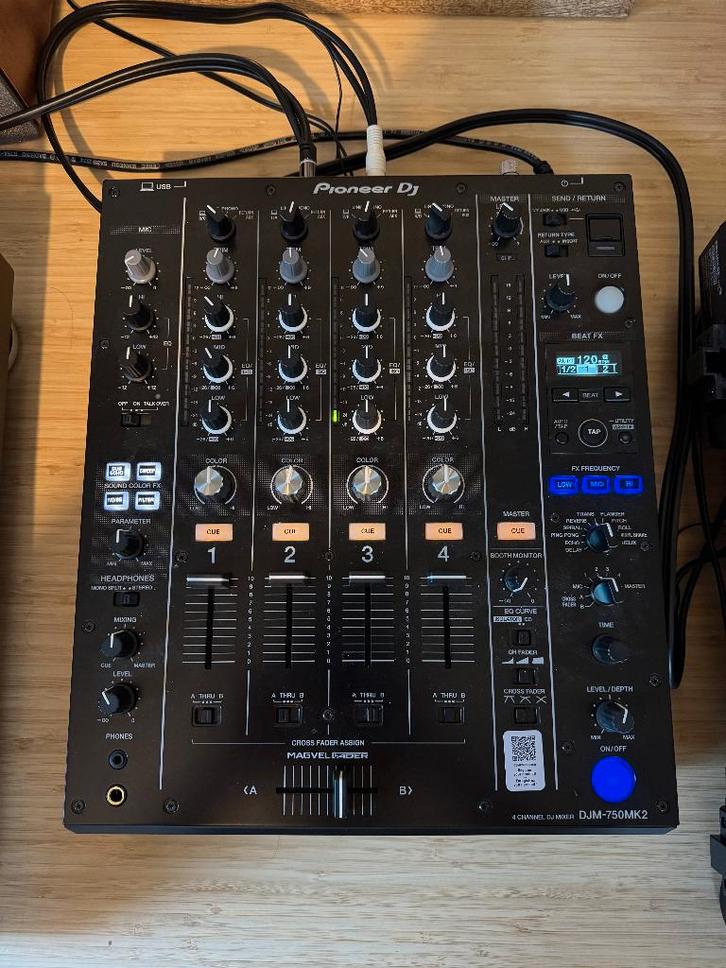 Pioneer DJM-750 MK2, Muziek en Instrumenten, Dj-sets en Draaitafels, Zo goed als nieuw, Dj-set, Pioneer, Ophalen
