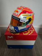 Max Verstappen helm 1/2 Red/White/Blue 2020, Collections, Marques automobiles, Motos & Formules 1, Enlèvement ou Envoi, Neuf, ForTwo