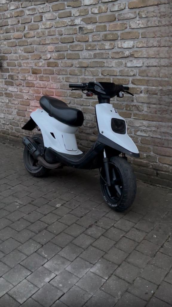 mbk booster 2003, Fietsen en Brommers, Scooters | Yamaha, Gebruikt, Overige modellen, Klasse B (45 km/u), Tweetakt, Ophalen of Verzenden