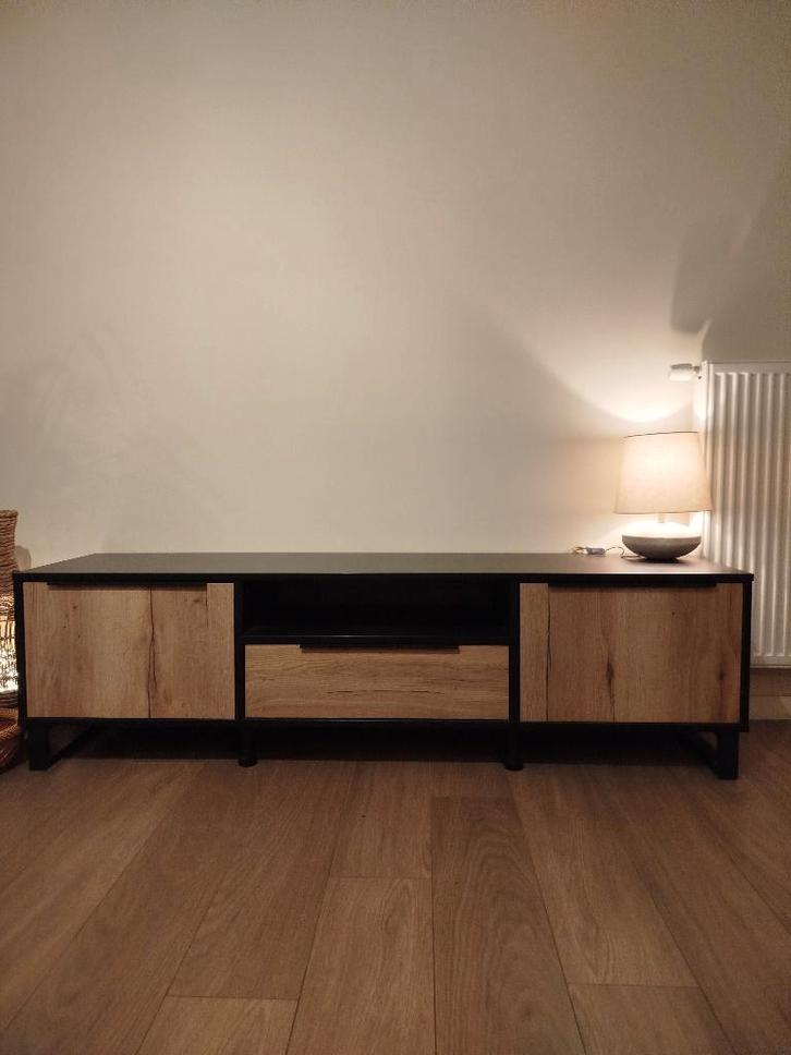 Tv meubel, Maison & Meubles, Armoires | Mobilier de télévision, Comme neuf, Moins de 100 cm, 150 à 200 cm, 25 à 50 cm, Autres matériaux