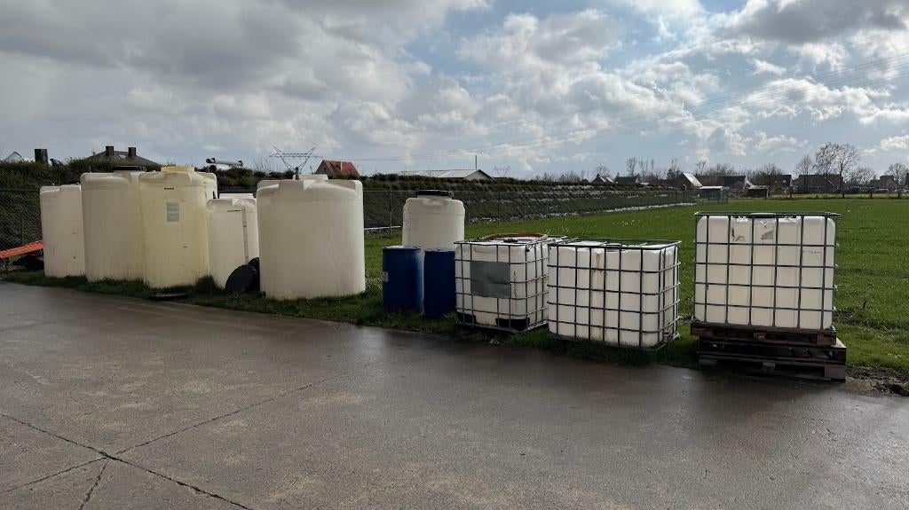 opslag tanks, IBC vaten, opvang regenwater, multibox, Tuin en Terras, Regentonnen, 150 liter of meer, Ophalen, Gebruikt, Kunststof