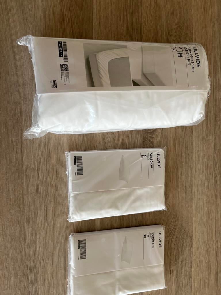 Hoeslaken 140x200 en 2 kussenslopen, Ophalen of Verzenden, Nieuw