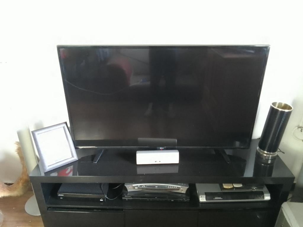 TELEVISIE, Audio, Tv en Foto, Televisies, Ophalen, LED, Zo goed als nieuw, 100 cm of meer