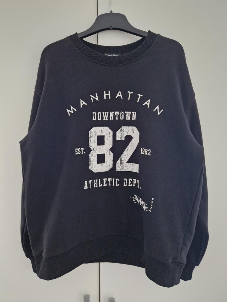 Pull, col rond, noir avec l'inscription Manhattan, Vêtements | Femmes, Pulls & Gilets, Comme neuf, Taille 38/40 (M), Noir, Enlèvement ou Envoi