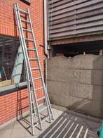 Dubbele ladder, Enlèvement, Échelle