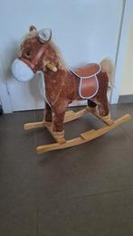 Schommel paard, Ophalen