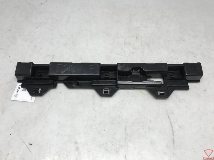 BMW 1 Serie F20 LCI M Side Skirt Houder Links 51777240915, Auto-onderdelen, Carrosserie, Motorkap, BMW, Links, Gebruikt