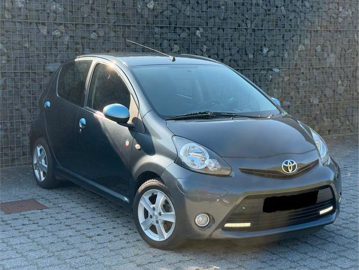 Toyota Aygo 1.0i - Benzine Automaat 2014 080.000 km’s Airco, Autos, Toyota, Entreprise, Aygo, Essence, Euro 6, Hatchback, 5 portes