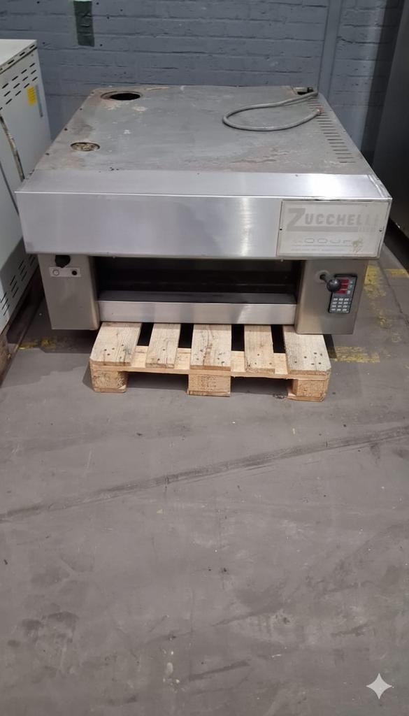 Four à pizza professionnel ZUCHELLI–Acier inox/ 110*54*141cm, Enlèvement ou Envoi