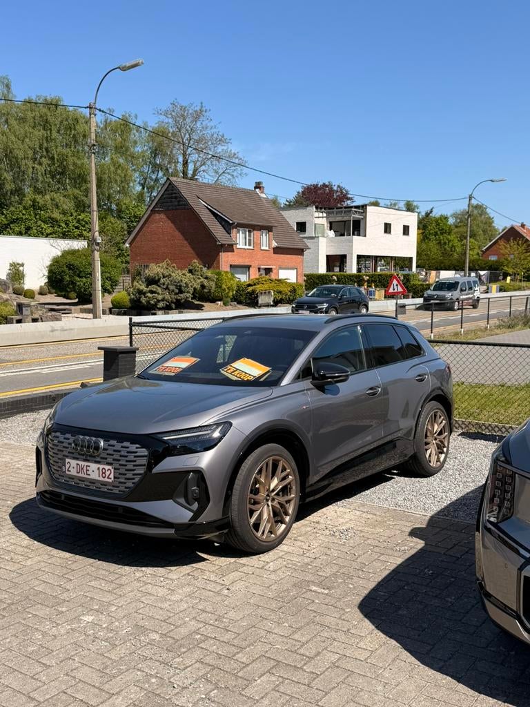 Audi Q4 e-tron Quattro 50 Edition One, Autos, Argent ou Gris, Achat, Entretenue par le concessionnaire, 5 portes