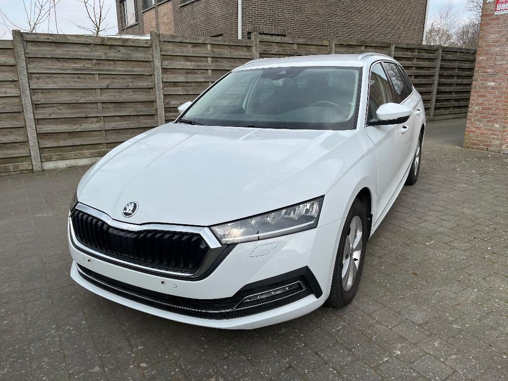 Skoda Octavia Combi Clever 2.0TDI 150pk DSG 10-2022 96dkm, Autos, Essai à domicile, Entreprise, Entretenue par le concessionnaire