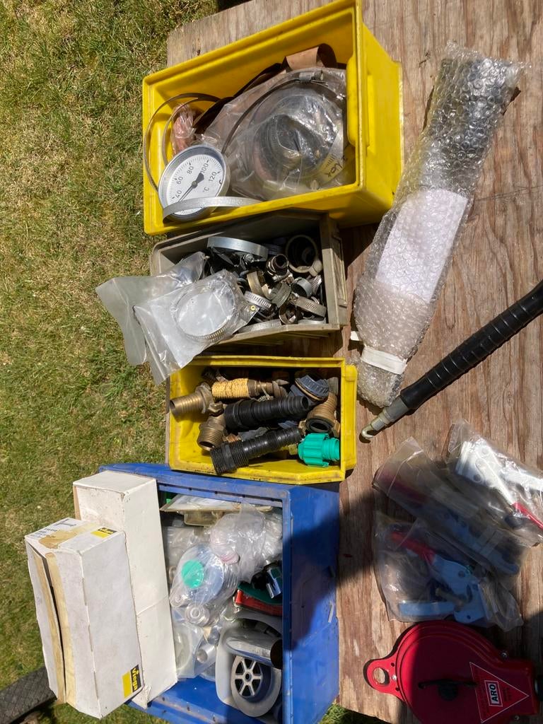 Buizen waterleiding. Perslucht, Ophalen, Zo goed als nieuw, Koper