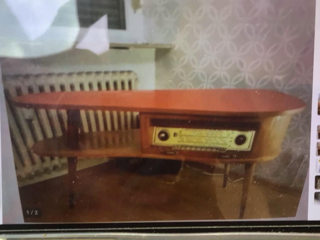 Radio meubel GEZOCHT, Ophalen