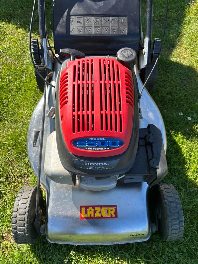 Tondeuses, Enlèvement, Comme neuf