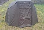 Jrc defender 60 brolly + overwarp met solar stormpoles., Enlèvement, Utilisé