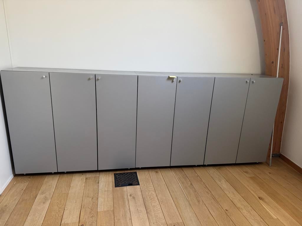 Grey Armoire for Sale, Enlèvement, Comme neuf