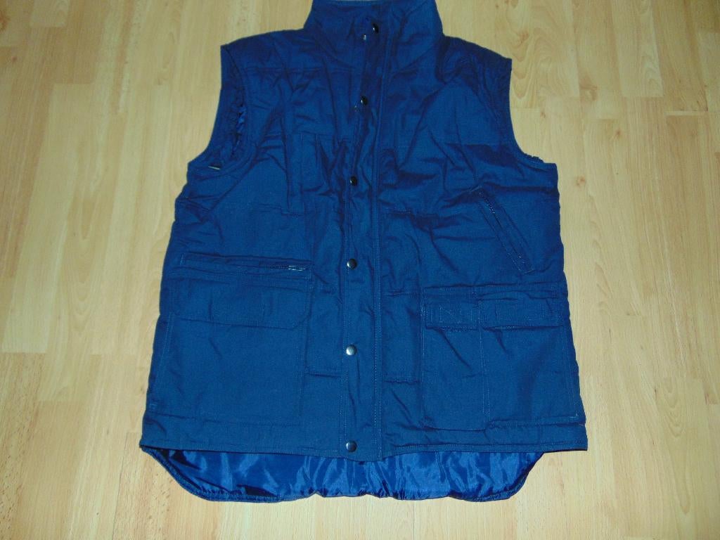 Bodywarmer nieuw, Kleding | Heren, Bodywarmers, Ophalen of Verzenden, Nieuw, Maat 48/50 (M), Blauw