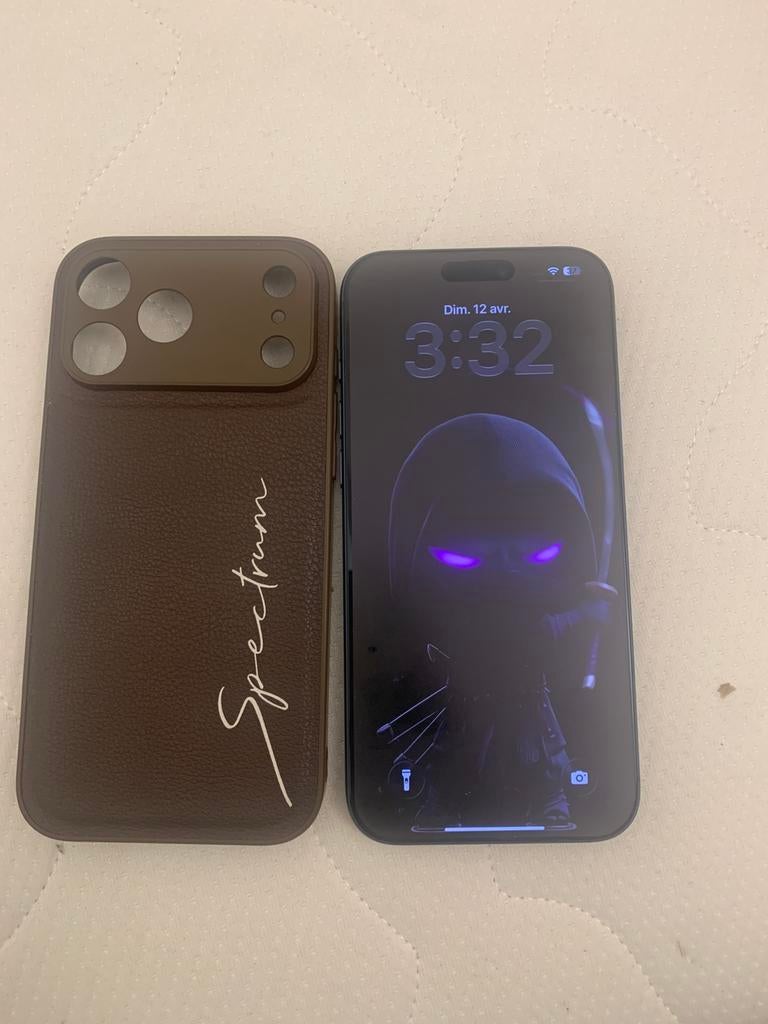 iPhone 17 Pro Max 256GB État Neuf, Télécoms, Téléphonie mobile | Housses, Coques & Façades | Apple iPhone, Comme neuf, Verre, iPhone 17