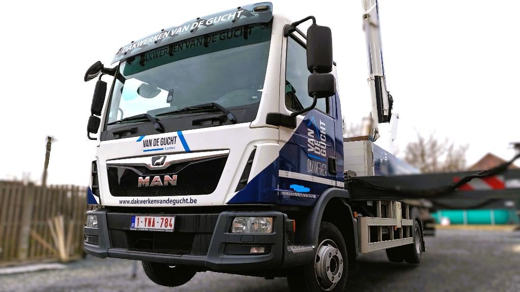 Böcker AK 37/4000 2019 – 7 800 km – TOP ÉTAT, Enlèvement, Grue