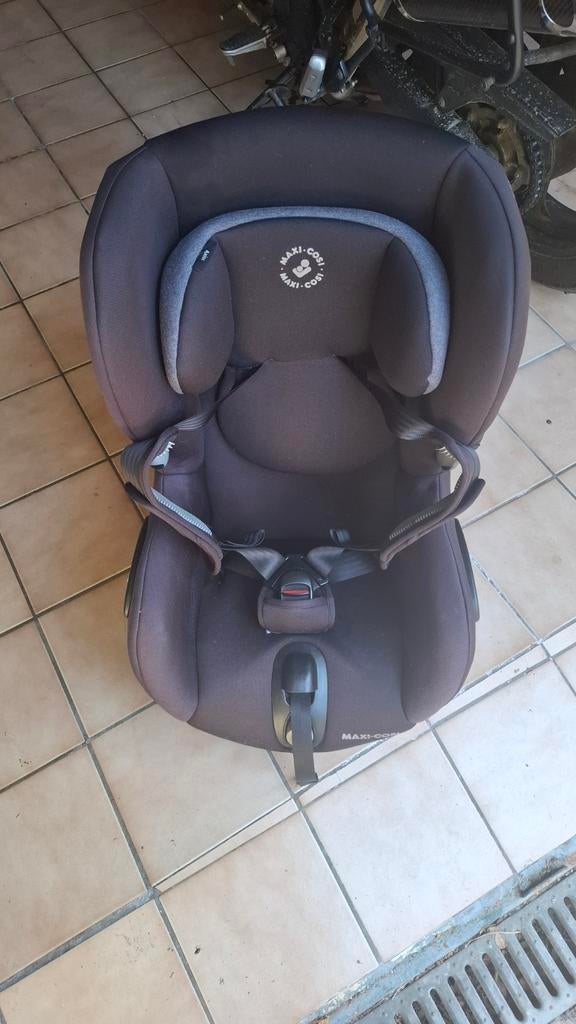 Chaise bébé Maxi-Cosi Axiss, Enfants & Bébés, Sièges auto, Maxi-Cosi, Protection latérale, Enlèvement