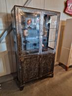 Antique. Vitrine. Médecine. Armoire à pharmacie Métal, Enlèvement
