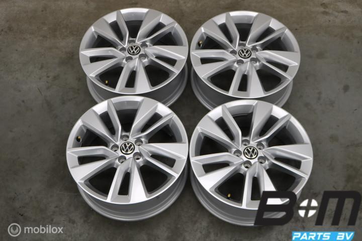 NIEUWSTAAT! Org. 17 inch velgen VW Polo - T-Cross 2GM601025D, Auto-onderdelen, Banden en Velgen, Velg(en), Gebruikt