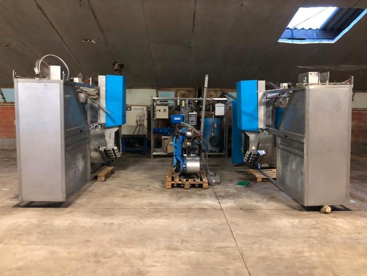 Melkrobot GALAXY + Compressor KAESER, Articles professionnels, Agriculture | Outils, Élevage, Technologie laitière, Enlèvement