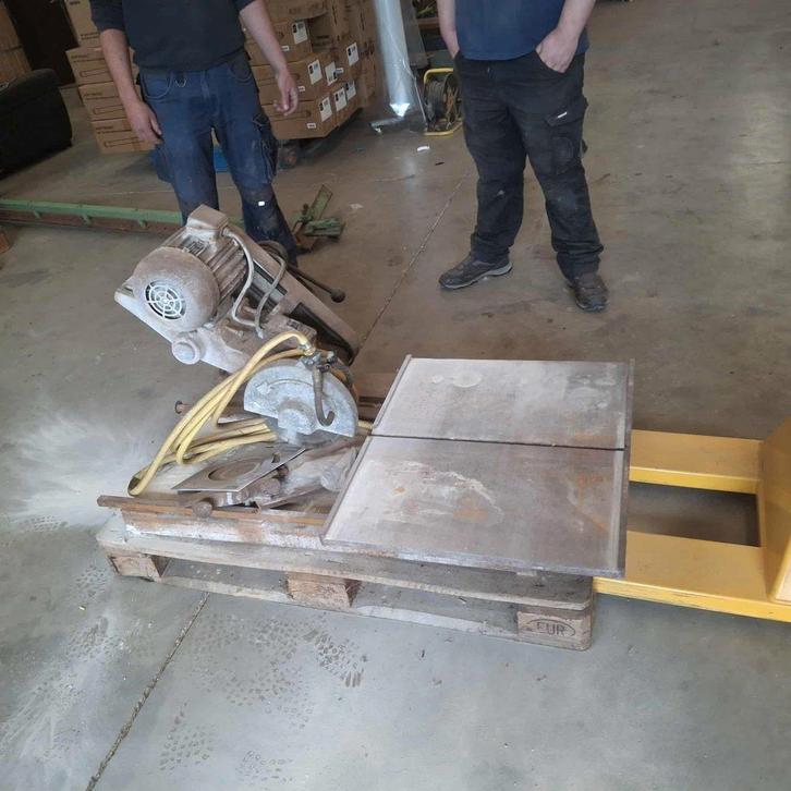 Professionele Tegelzaag / Steenzaag 380V, Bricolage & Construction, Outillage | Scies mécaniques, Utilisé, Scie à onglet, 1200 watts ou plus