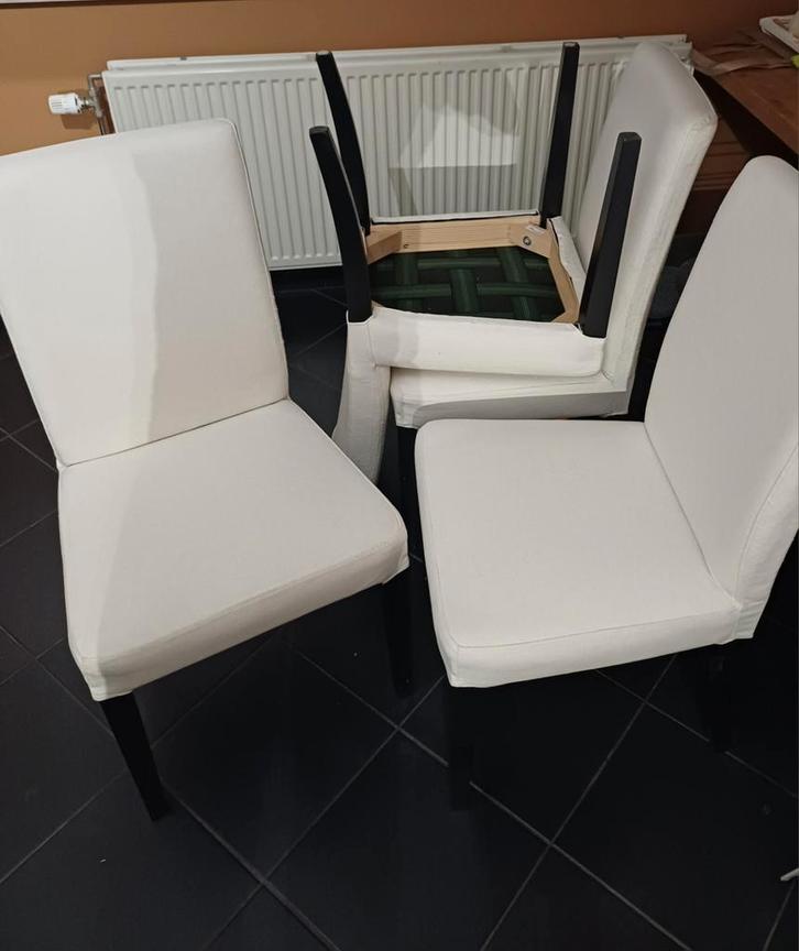 Ikea stoelen 4 stuks  + 22 hoezen, Huis en Inrichting, Stoelen, Gebruikt, Stof, Overige kleuren, Ophalen