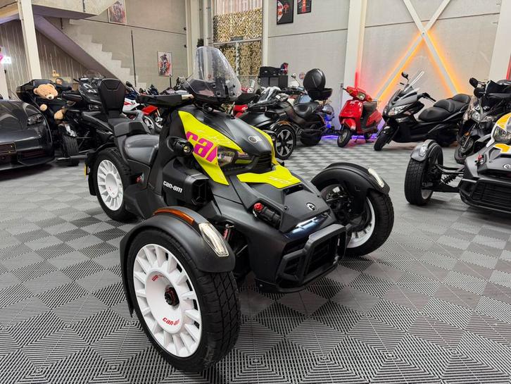 CAN AM RYKER 900 RALLY * 2024 * GARANTIE * CT ok, Motos, Quads & Trikes, plus de 35 kW, 3 cylindres, Enlèvement