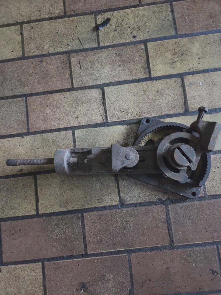 Cintreuse dans l’état toujours fonctionnel !, Ophalen, Gebruikt