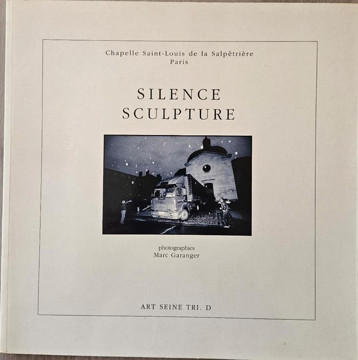 Silence Sculpture - Chapelle Saint-Louis de la Salpêtrière P, Livres, Art & Culture | Arts plastiques, Comme neuf, Sculpture, Enlèvement ou Envoi