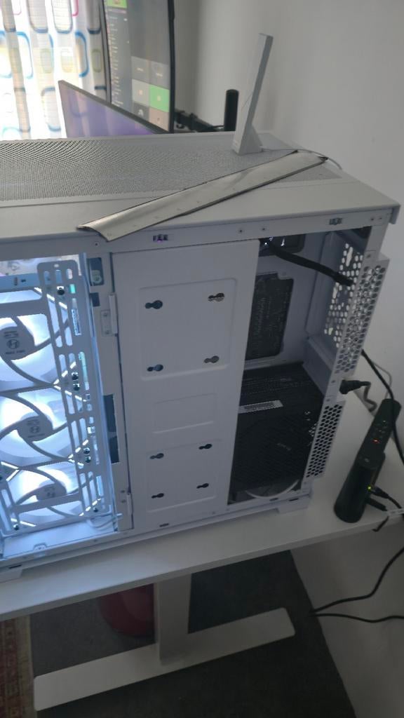 Heel goeie en sterke pc zie beschrijving voor meer info, Enlèvement ou Envoi