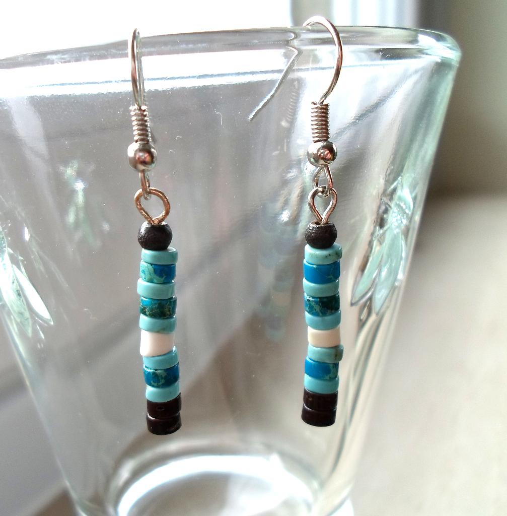 Indiaanse oorbellen in turkoois en jaspis ringen, Handtassen en Accessoires, Oorbellen, Overige materialen, Hangers, Blauw, Nieuw