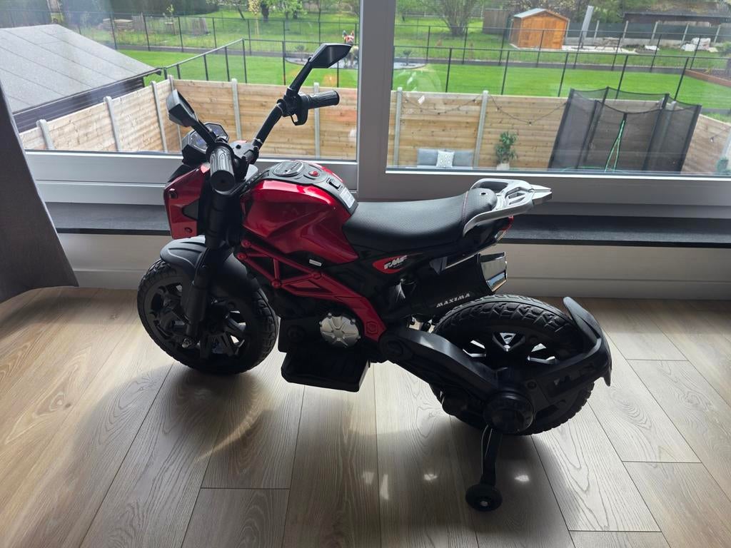 Moto avec batterie rechargeable, Enlèvement