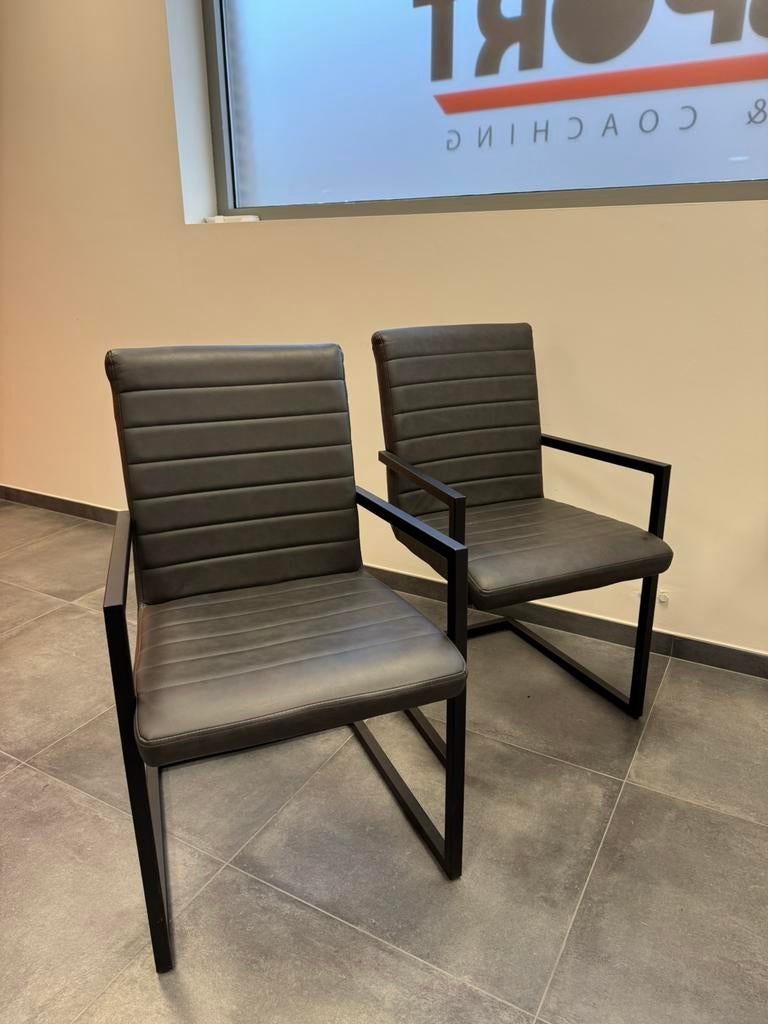 Stoelen Kwantum, Ophalen, Zo goed als nieuw