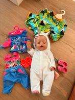 Baby Born met badpakje, sloefjes - pyjama en eetstoel, Kinderen en Baby's, Ophalen, Zo goed als nieuw, Babypop