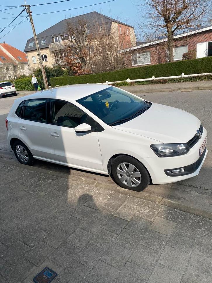 Volkswagen Polo 1.2 essence à vendre., Autos, Volkswagen, Particulier, Polo, Essence, Hatchback, 5 portes, Boîte manuelle, Noir