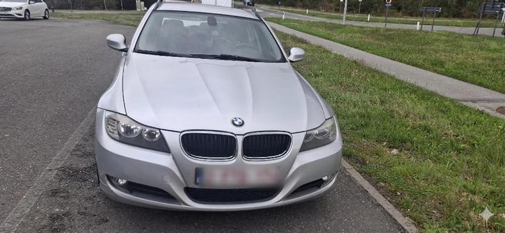 BMW 318D, Auto's, BMW, Particulier, 3 Reeks, Diesel, Euro 5, Break, 5 deurs, Handgeschakeld, Zilver of Grijs, Zwart, Leder, Ophalen