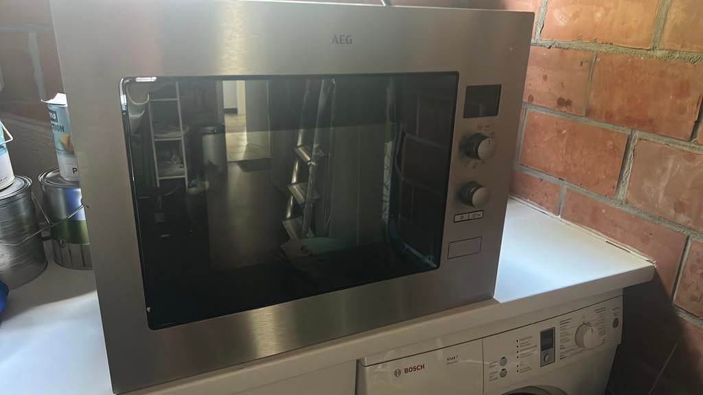 Combi inbouwoven AEG, Oven met grill, Inbouw, Draaiplateau, 45 tot 60 cm