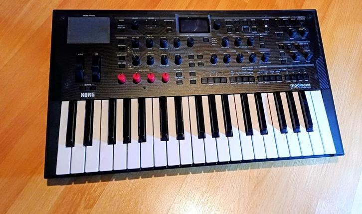Korg Modwave Mk1, Muziek en Instrumenten, Synthesizers, Korg, Verzenden