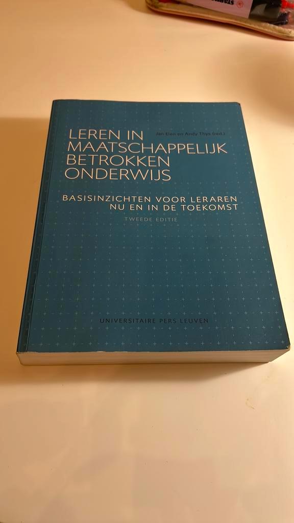 Leren in maatschappelijk betrokken ondefwijs, Boeken, Studieboeken en Cursussen, Zo goed als nieuw, Ophalen